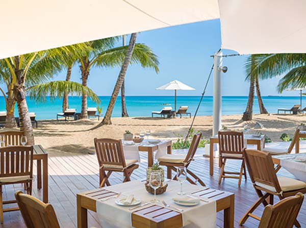 Restaurante en la playa de Samana